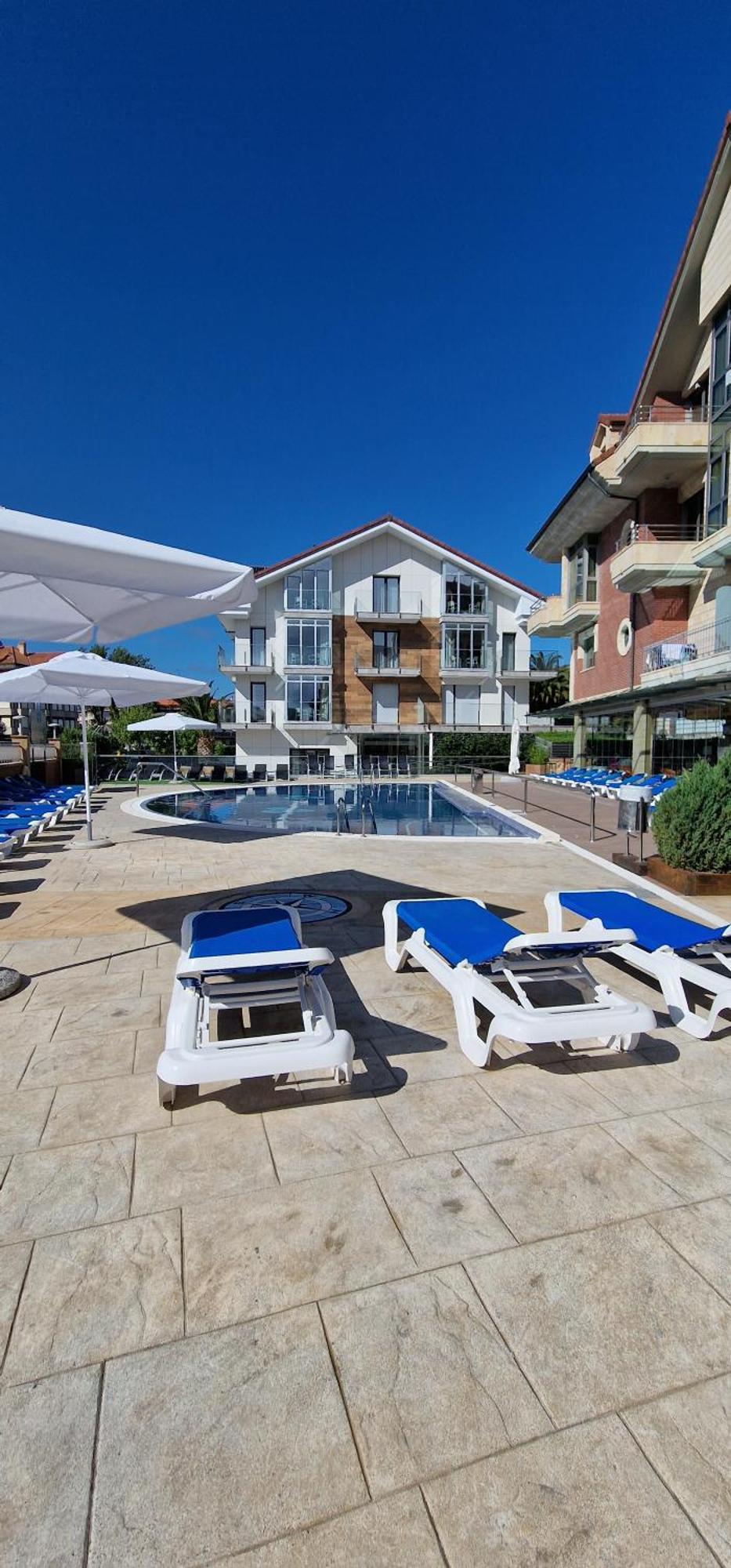Playa Joyel Family Rooms Noja Exterior photo